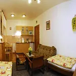 Pension-apartmany Apollo *