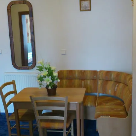 شقة Pension-apartmany Apollo *